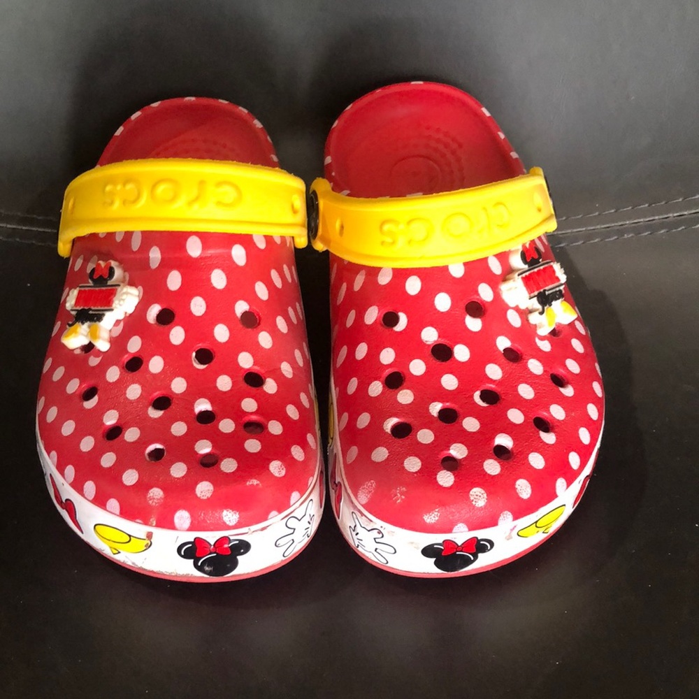 Disney Minnie Mouse Crocs 11